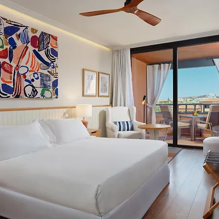 H10 Palace Hotel 4*